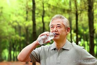 蔚山现代主帅洪明甫当选K联赛最佳主帅，连续第二年当选